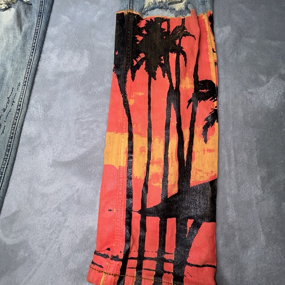 Serenede Jeans Light Blue Wash Size 36x32 Sunset Painting Leg Skinny Distressed - Picture 3 of 15